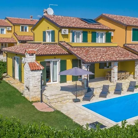 Maria Villanova 4*