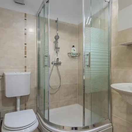 Maria Villanova Guest house 4*