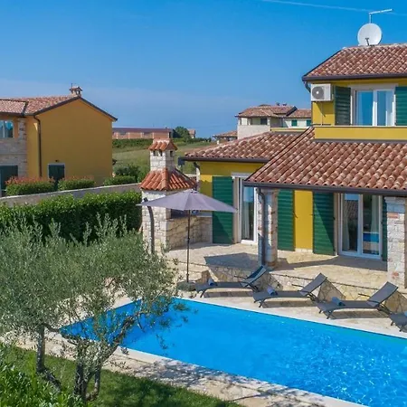 Maria Villanova By 4* Nova Vas
